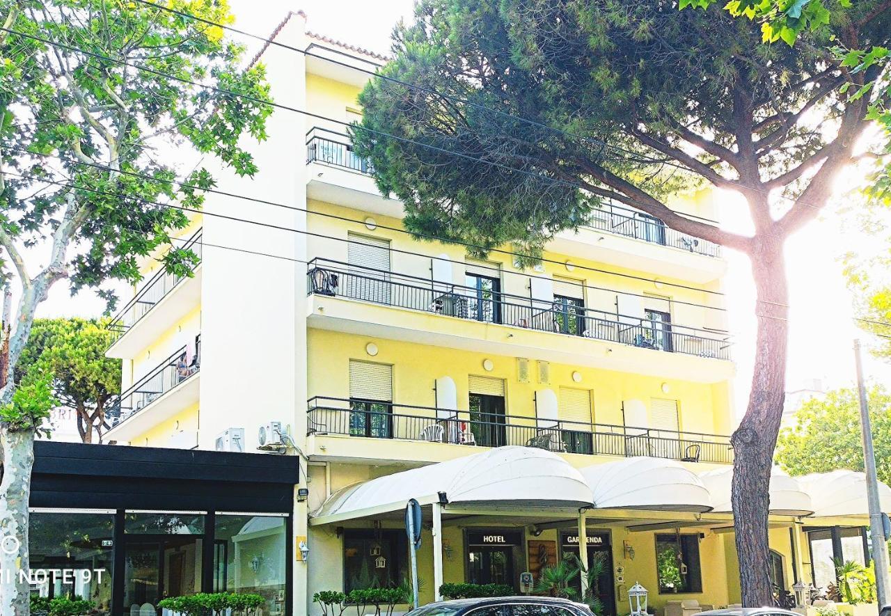 Hotel Garisenda B&B - In Centro A Riccione - Buitenkant foto